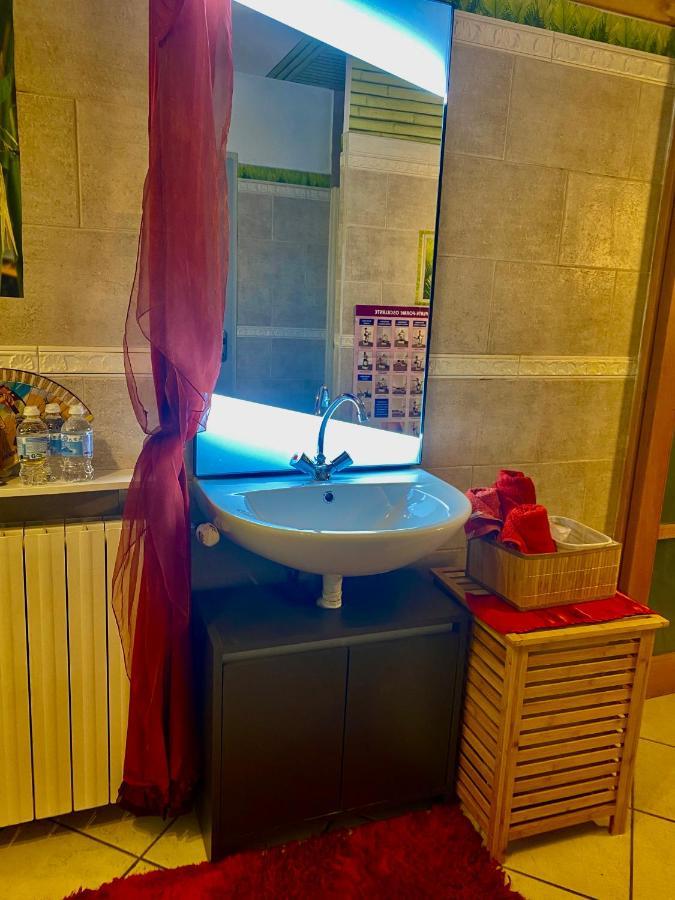 Suite Spa Acces Autonome 보케르 외부 사진